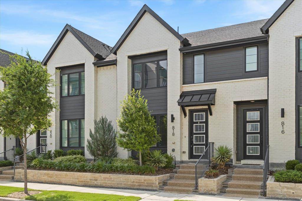 818 Trace Hawk Lane - Photo 1