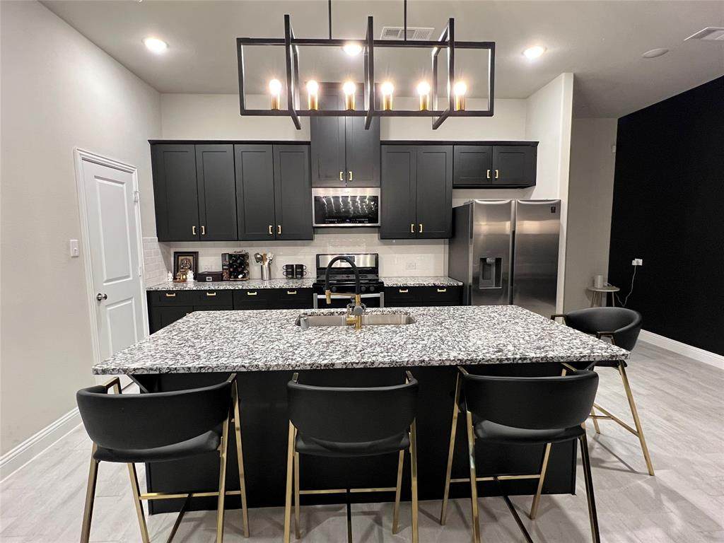 6225 Blythe Drive - Photo 1