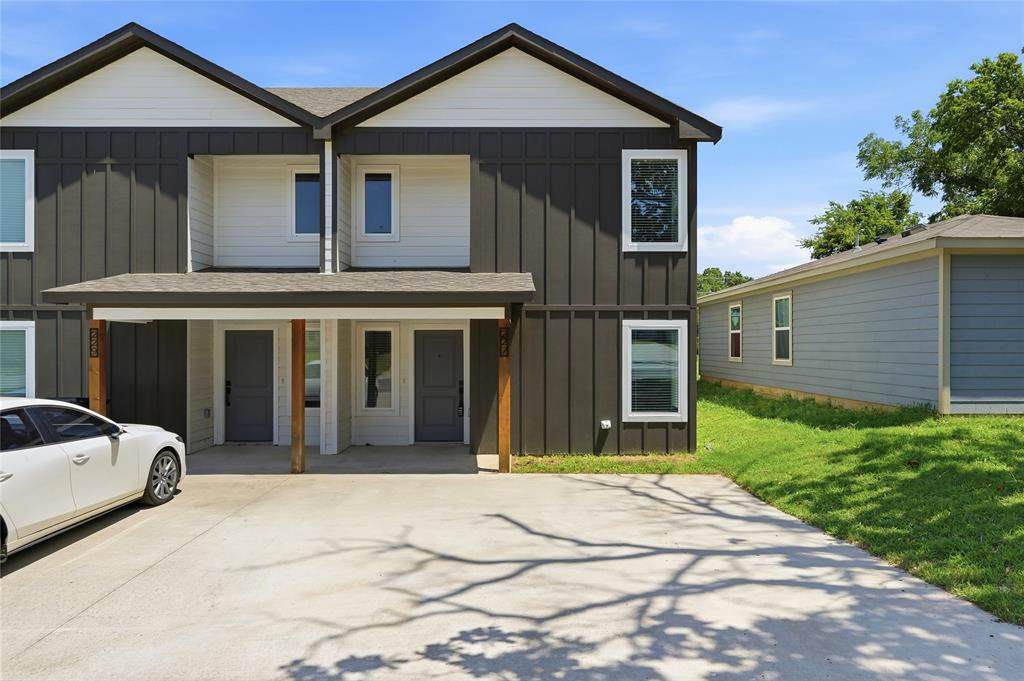 227 Bond Street - Photo 1