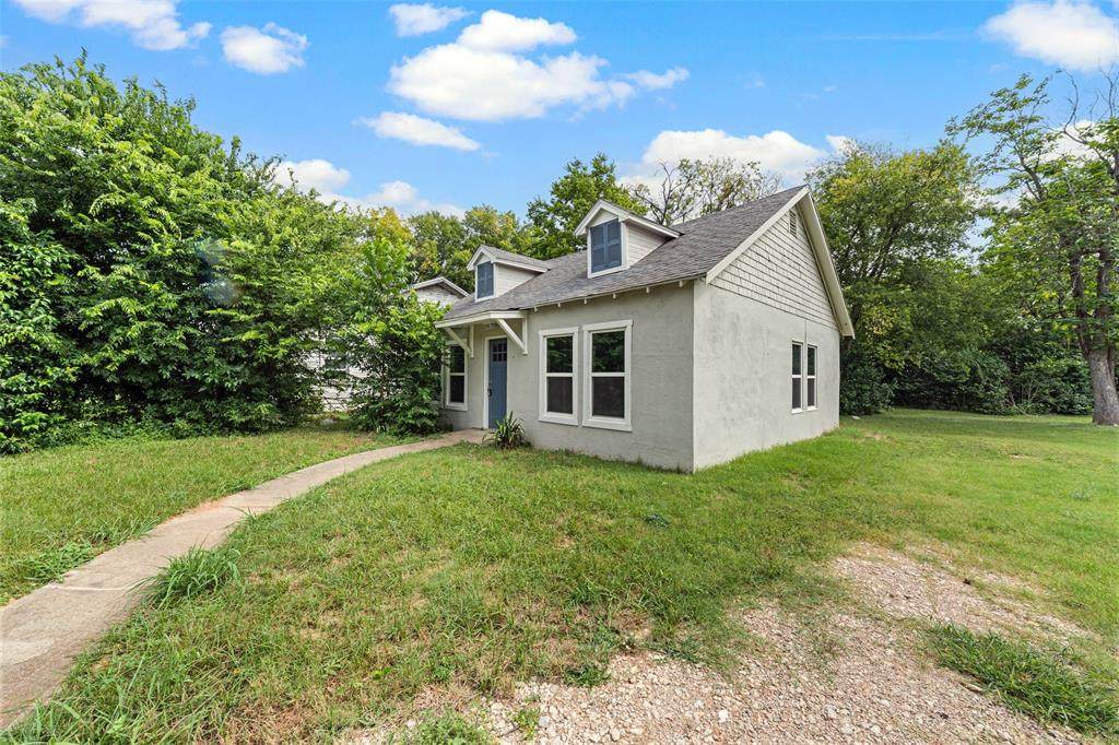 1118 Lexington Street - Photo 1