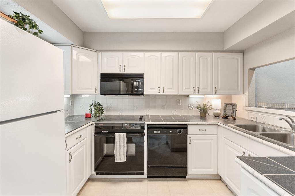 2732 Copper Creek Drive - Photo 1