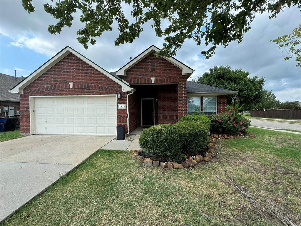 2303 Mackinac Drive - Photo 1