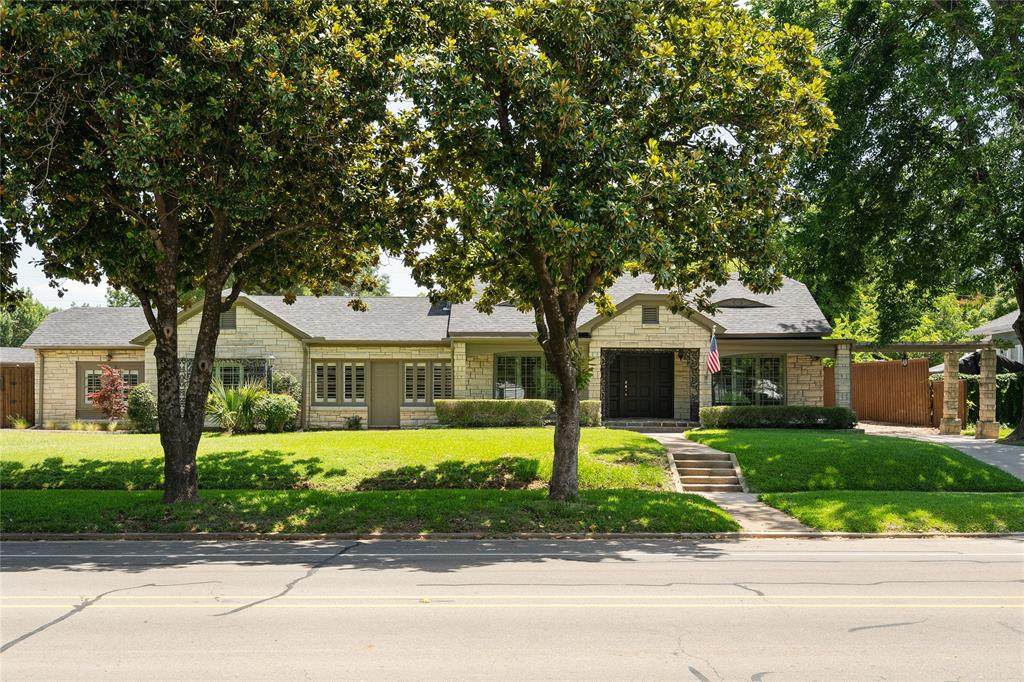 406 Main Street - Photo 1