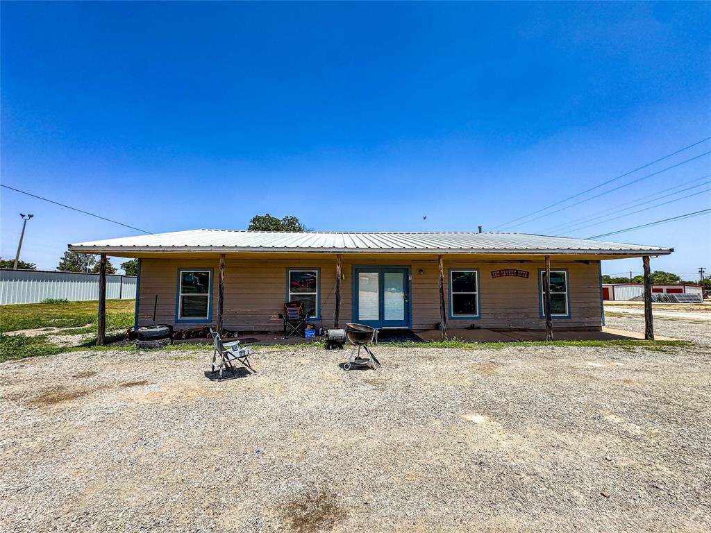 707 Avenue Avenue - Photo 1