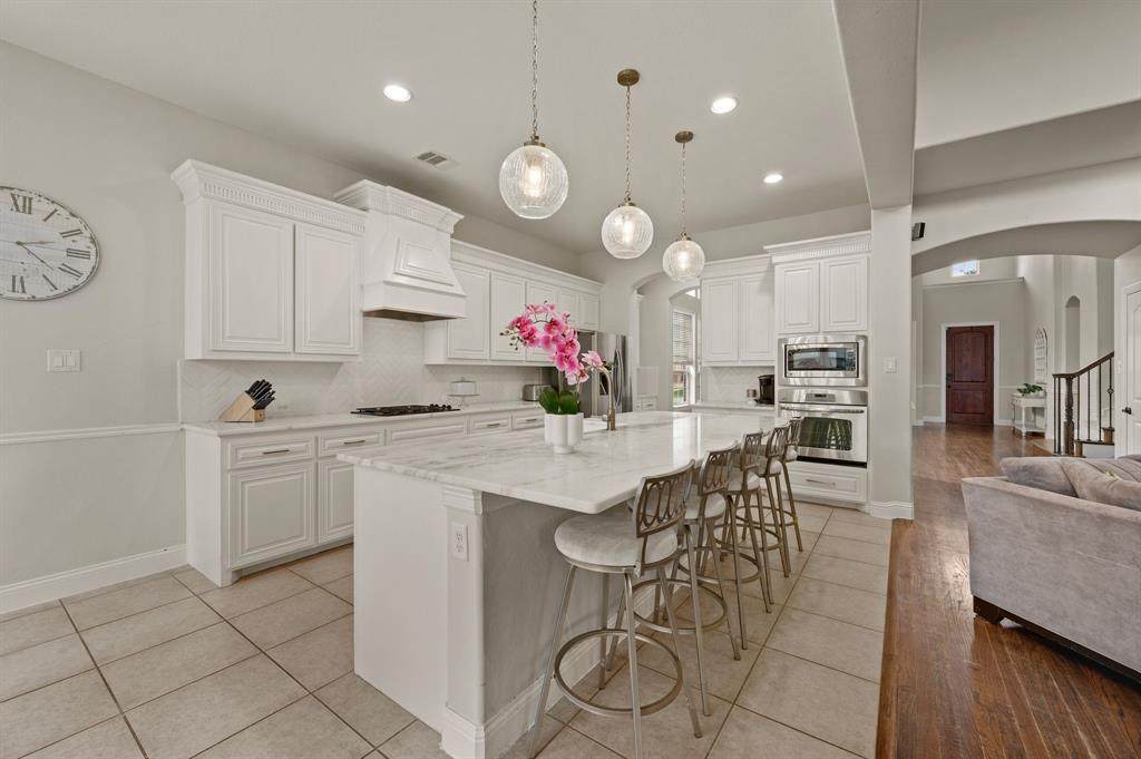 208 Silverado Trail - Photo 1