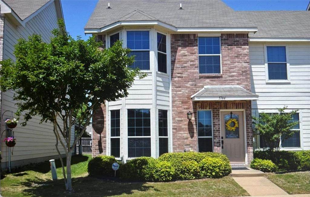 5744 Giddyup Lane - Photo 1
