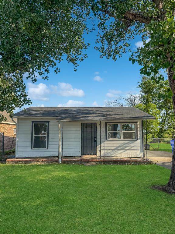 1013 Joe Bailey Street - Photo 1