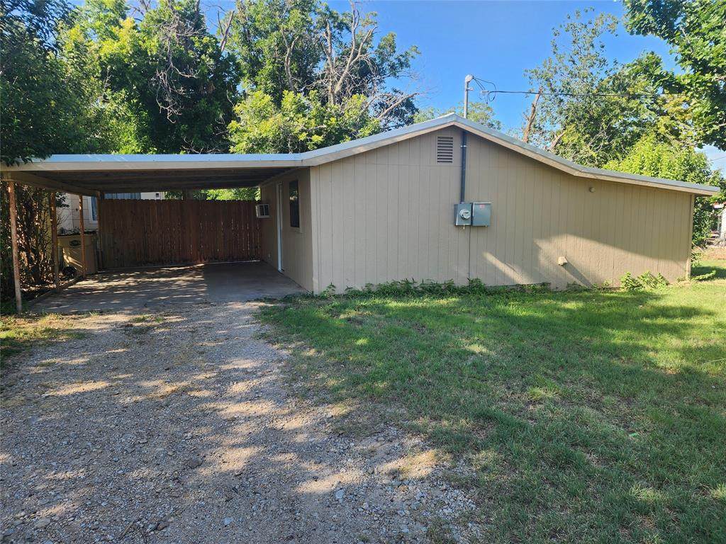 202 Martin - Photo 1