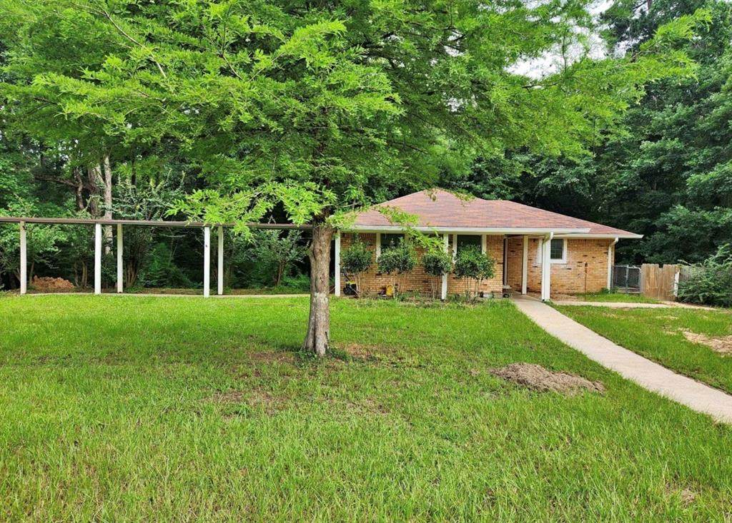 909 Hinton Street - Photo 1