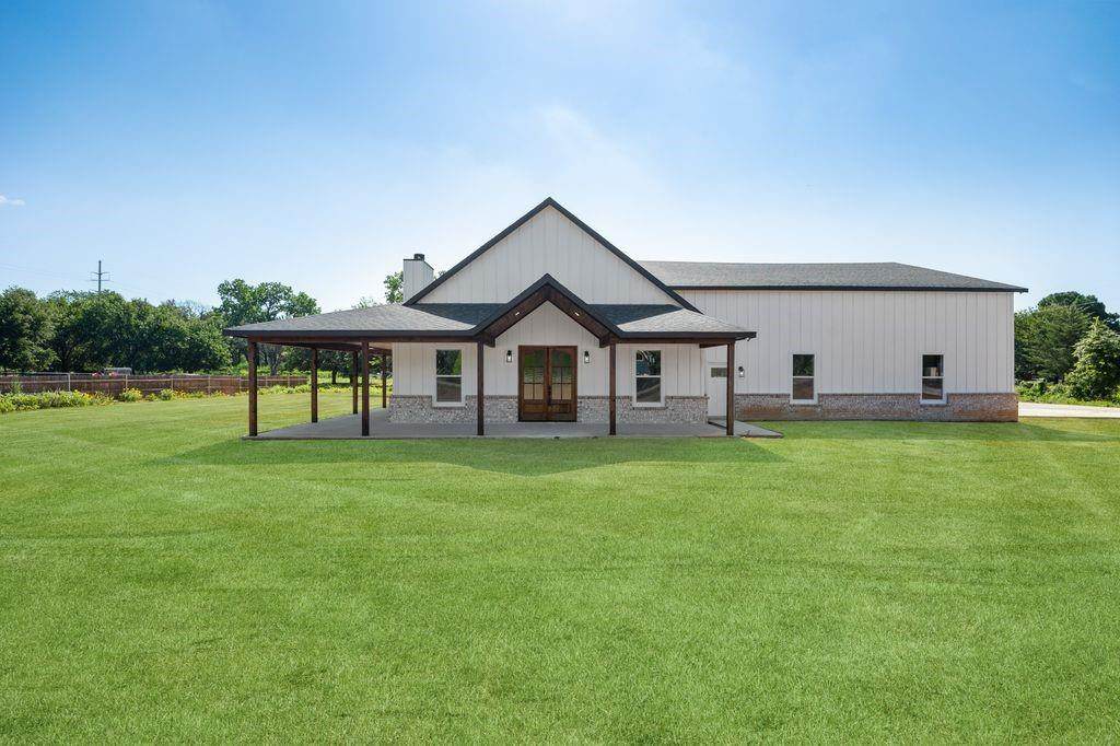 181 County Road 4757 - Photo 1