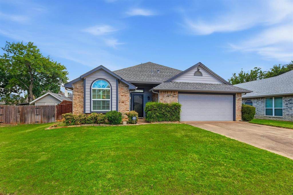 2703 Old English Court - Photo 1