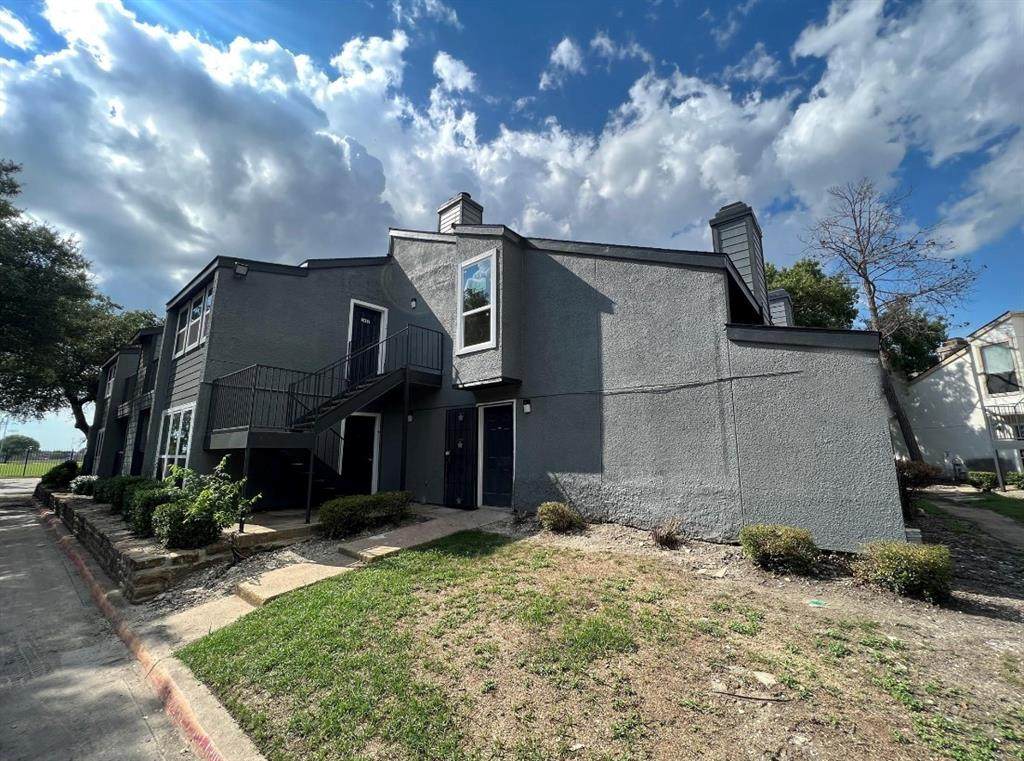 9696 Walnut Street - Photo 1