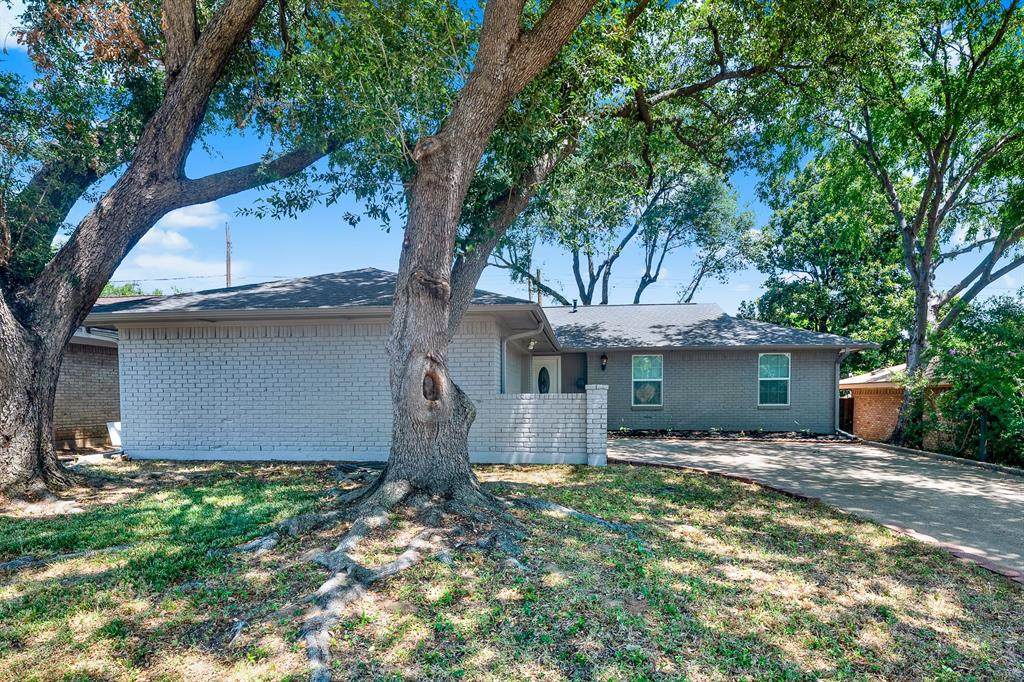 2309 Indian Creek Drive - Photo 1