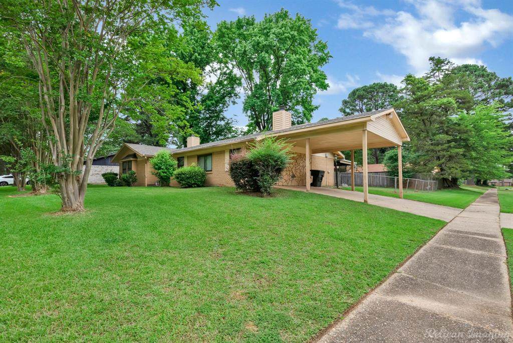 2902 Jonathan Lane - Photo 1