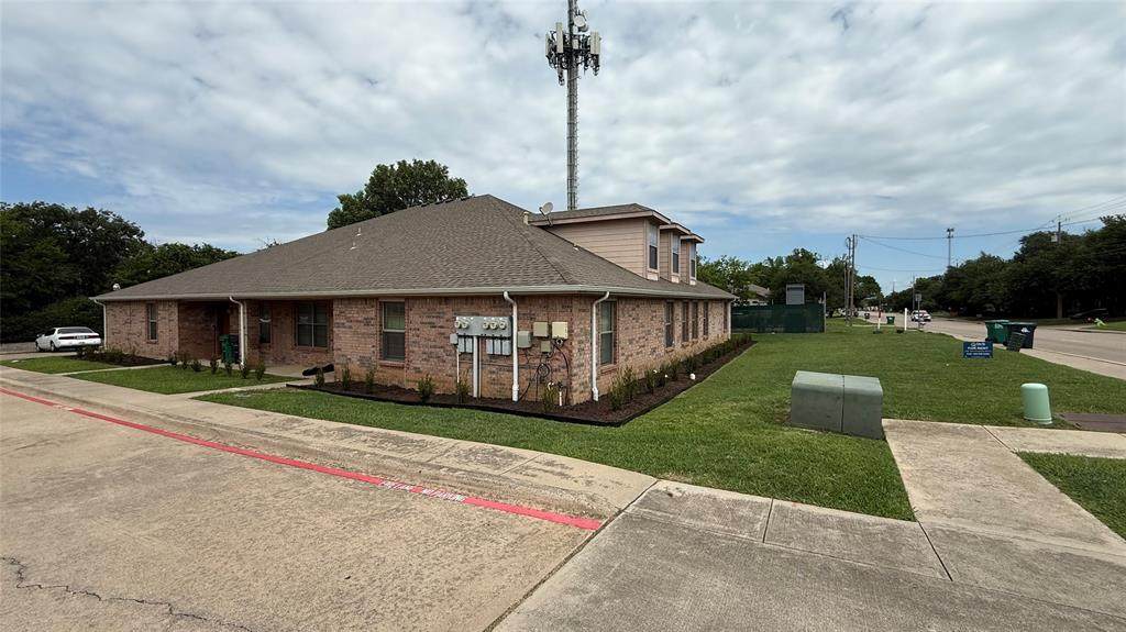 2335 Elm Street - Photo 1