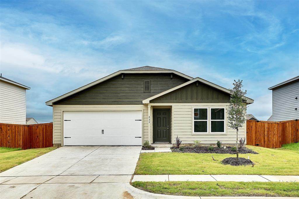 829 Eagles Nest Drive - Photo 1