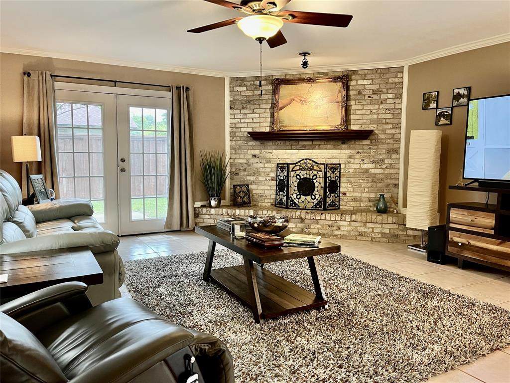 15542 Earlport Circle - Photo 1