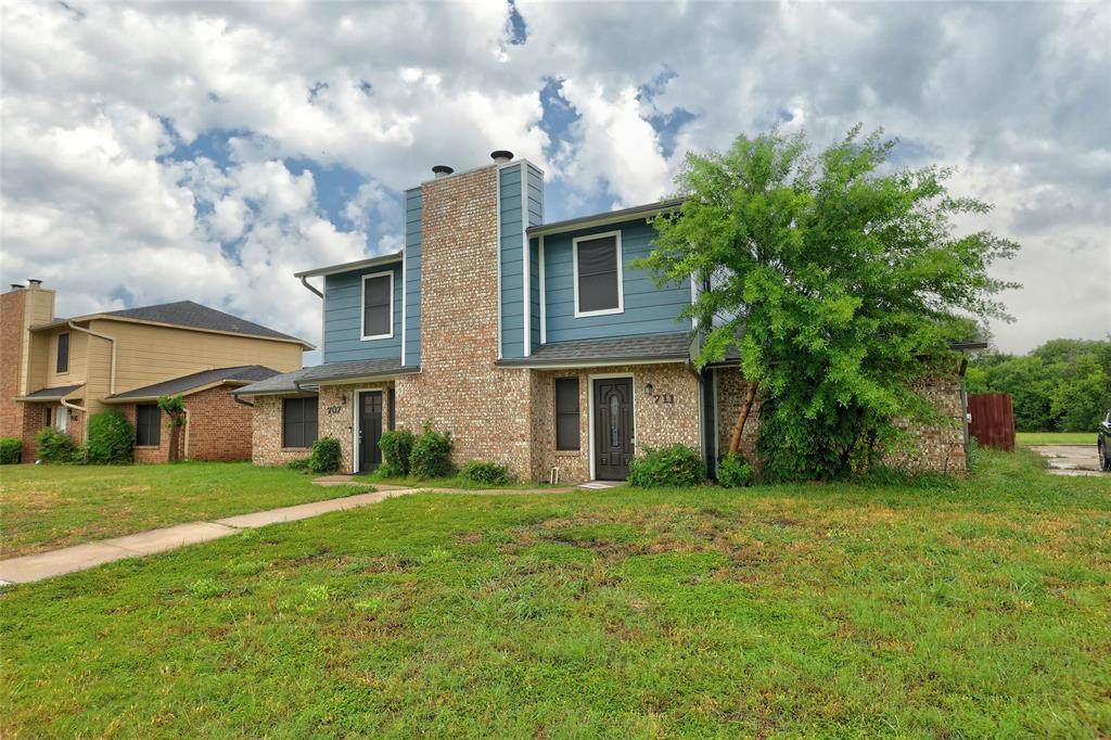 711 Wolftrap Drive - Photo 1