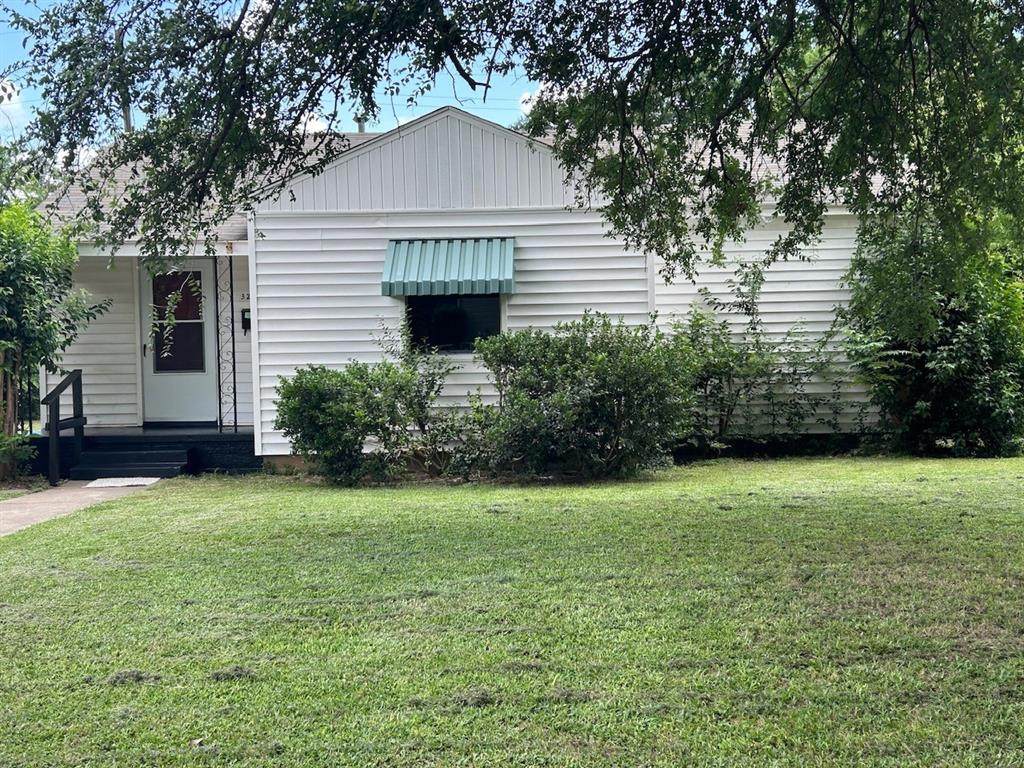 3208 Willowbrook Street - Photo 1