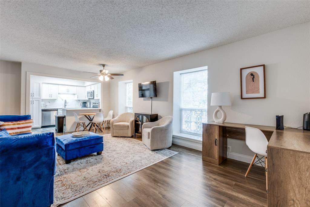 5214 Fleetwood Oaks Avenue - Photo 1