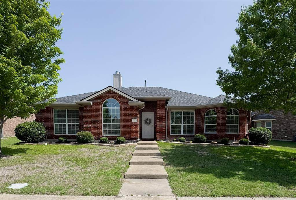 1244 Waters Edge Drive - Photo 1