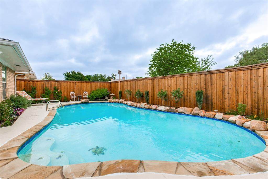 504 Goodwin Drive - Photo 1
