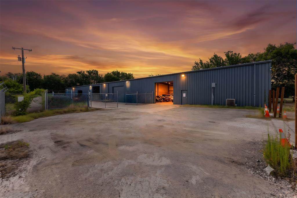 6917 Russell Curry Road - Photo 1