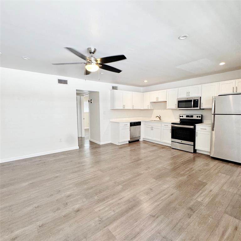 5010 San Jacinto Street - Photo 1