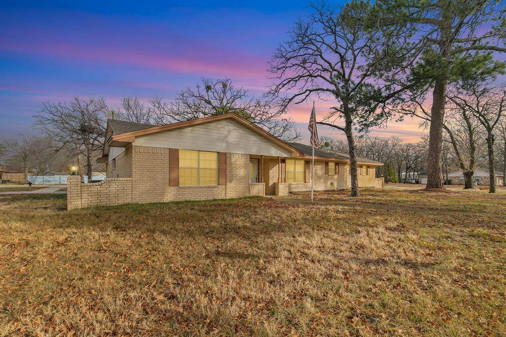 402 Baseline Road - Photo 1