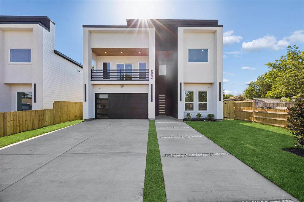 1000 Bagley Street - Photo 1