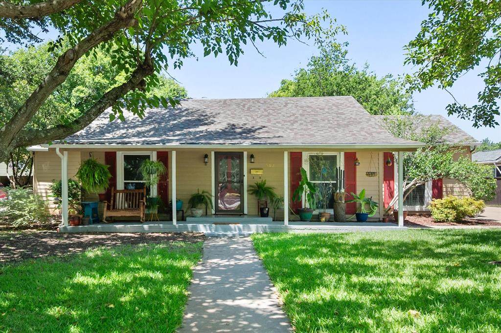 502 Bellevue Drive - Photo 1