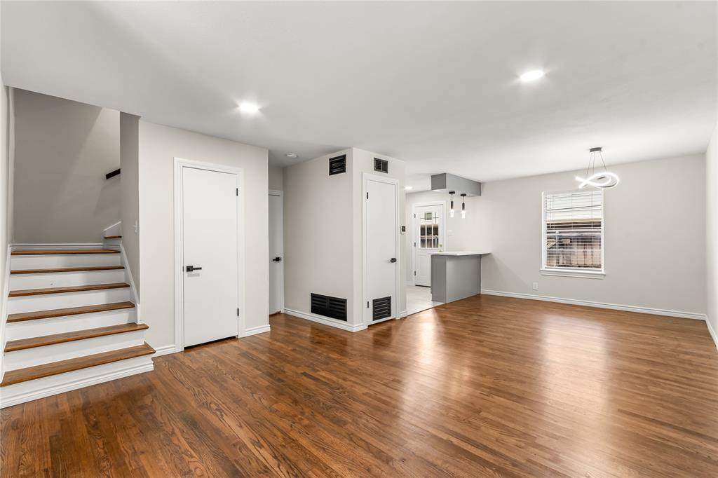 4941 Hall Street - Photo 1