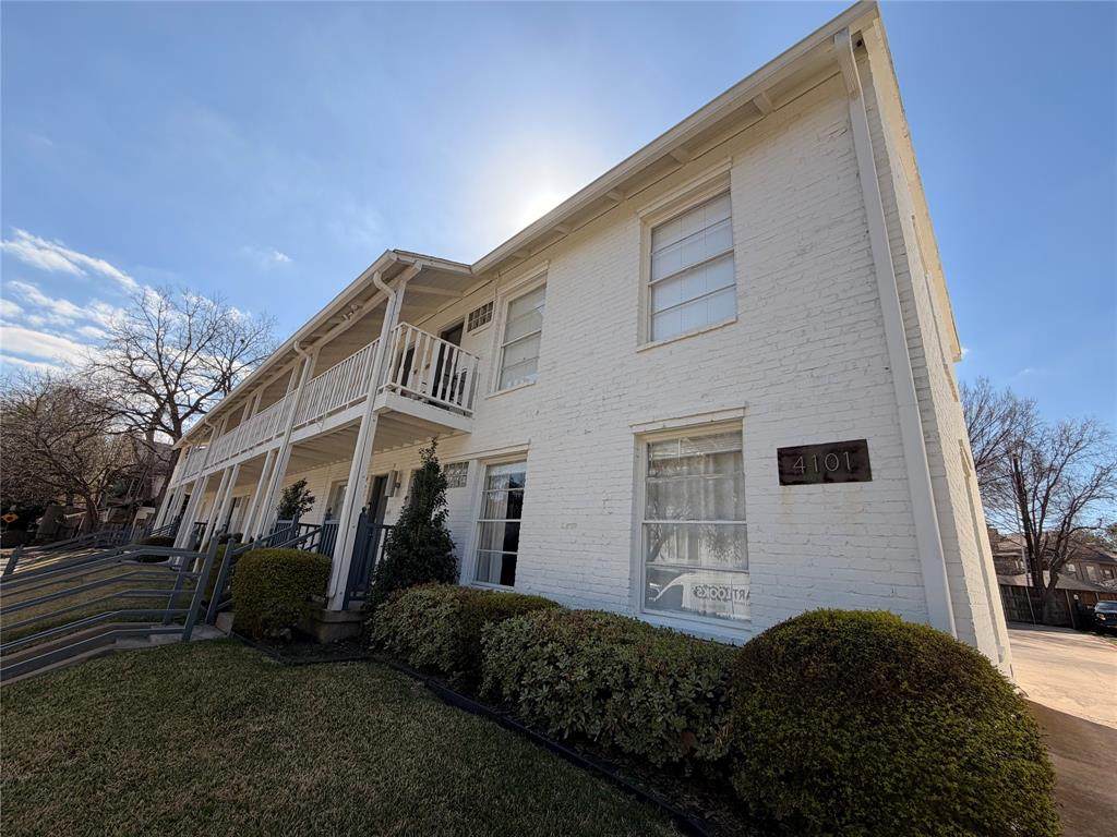 4101 Douglas Avenue - Photo 1