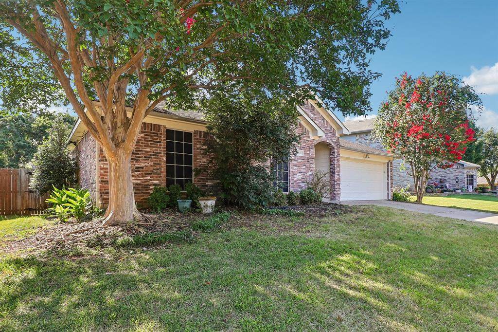 5609 Saddleback Road - Photo 1