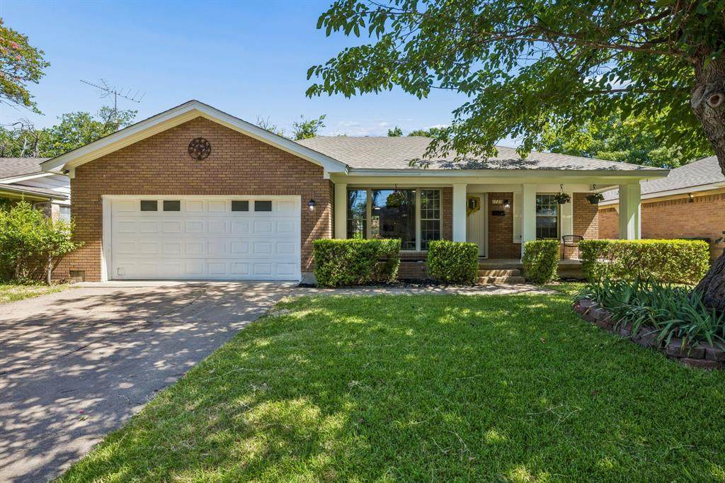1725 Bardfield Avenue - Photo 1