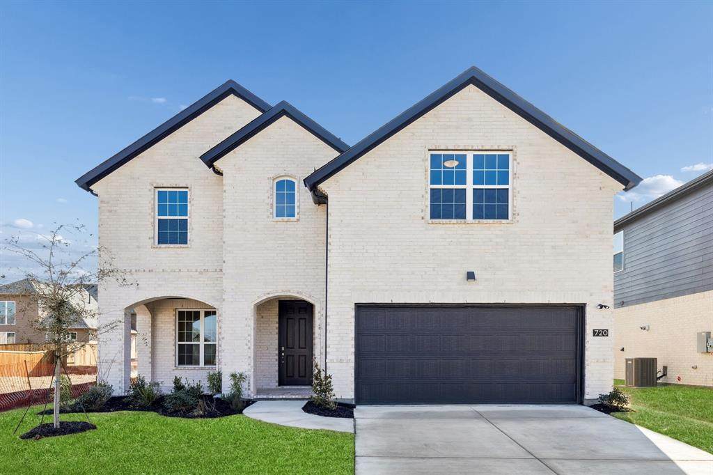 720 Verona Drive - Photo 1
