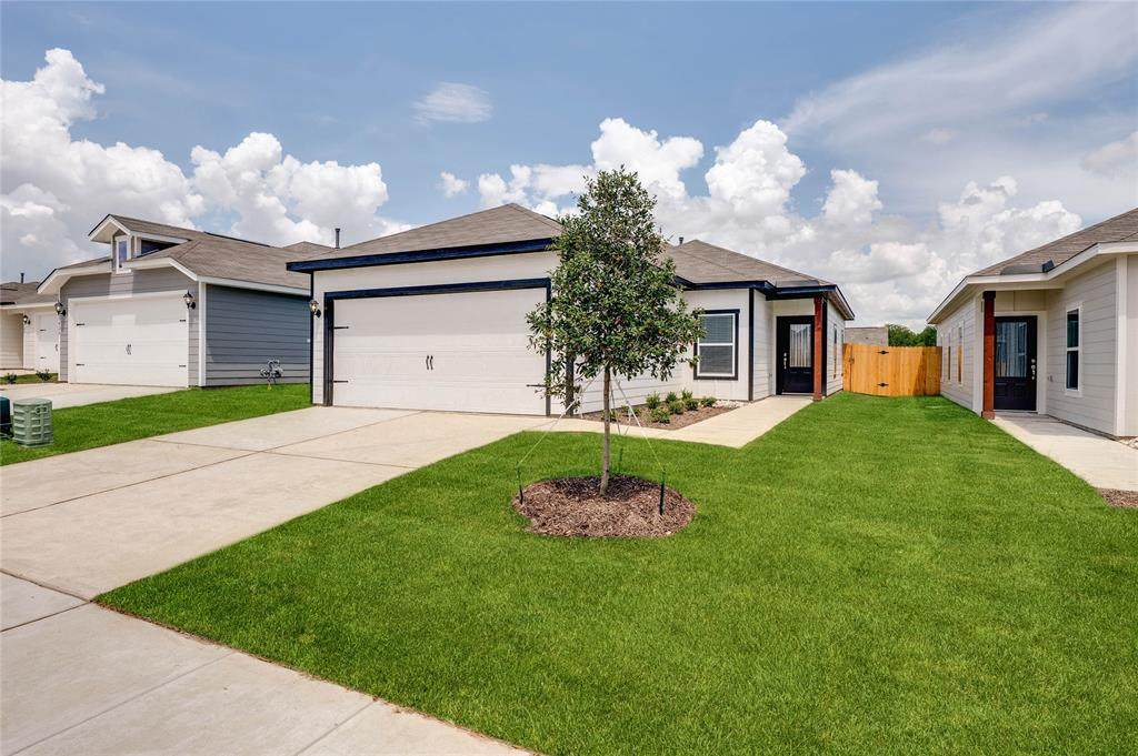 2046 Braveheart Drive - Photo 1