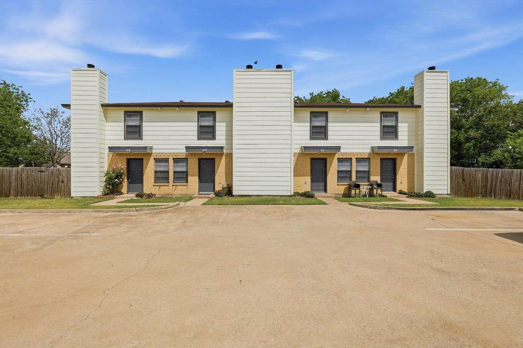 316 Cambridge Drive - Photo 1