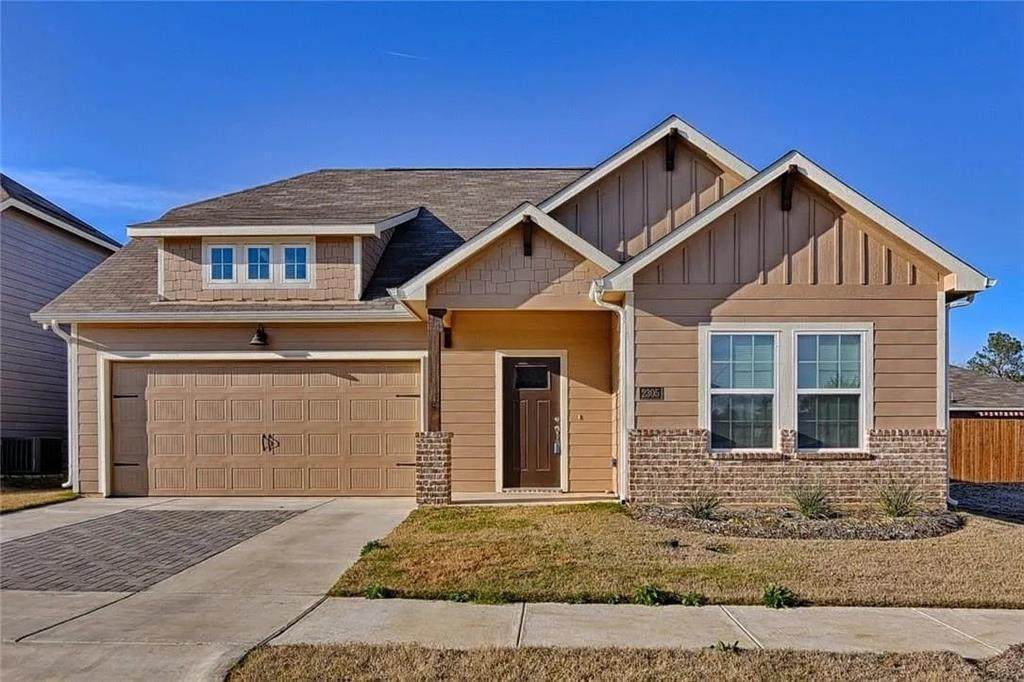 2305 Paxton Way - Photo 1