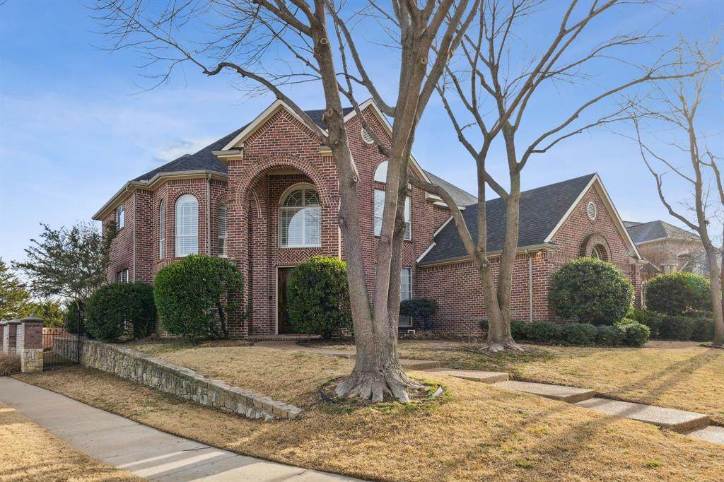 5004 Seville Lane - Photo 1