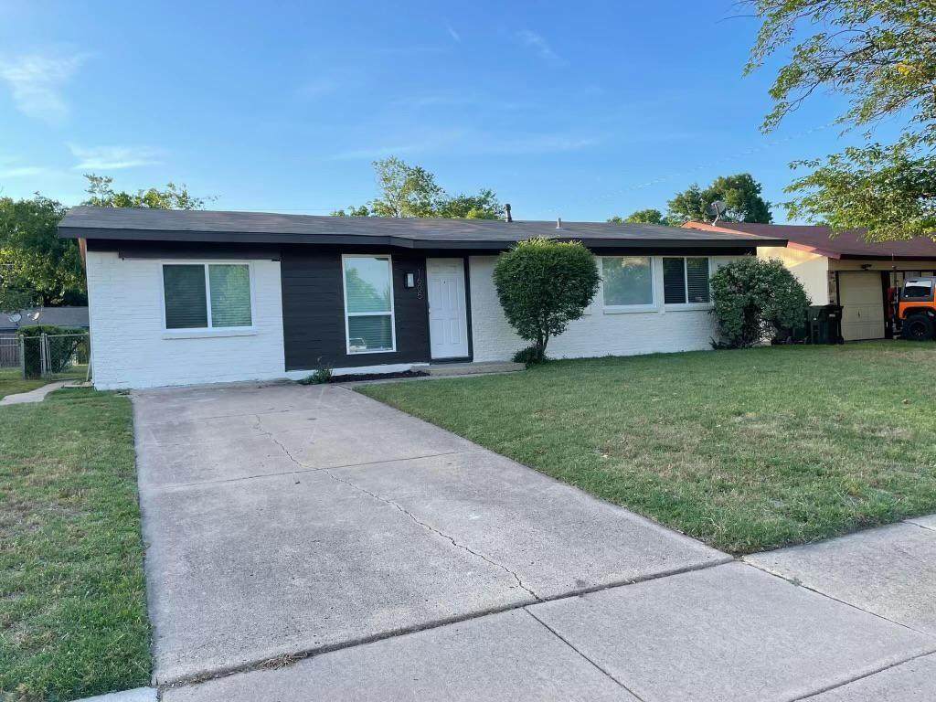 1605 Hawthorne Lane - Photo 1