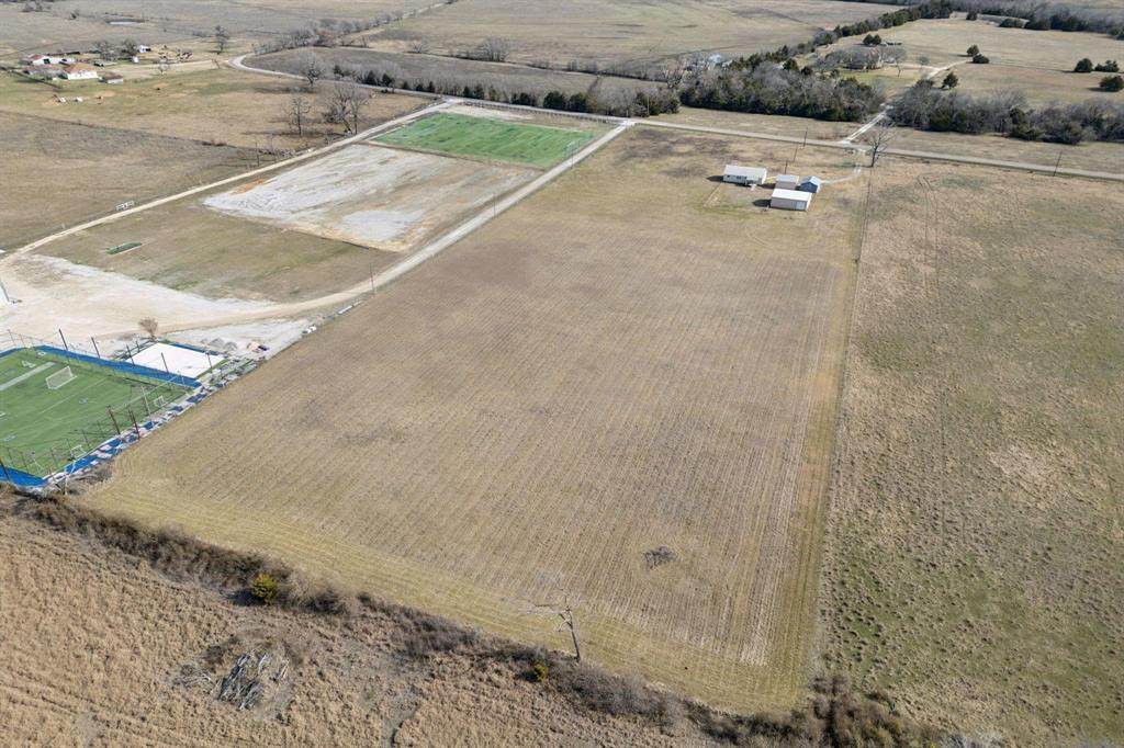 4304 County Road 171 - Photo 1
