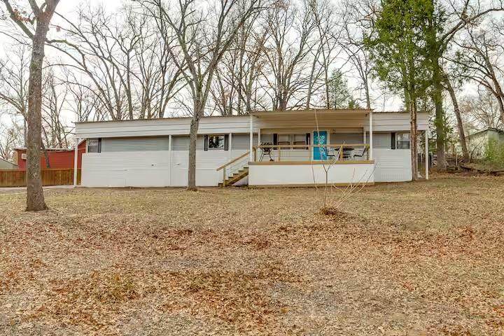 101 Crocker Drive - Photo 1