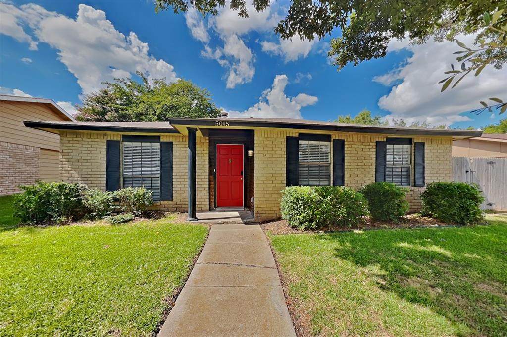 5045 Thompson Drive - Photo 1