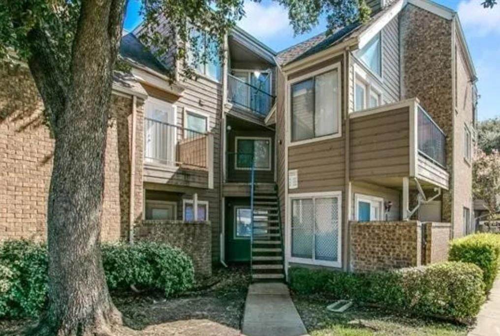 9811 Walnut Street - Photo 1