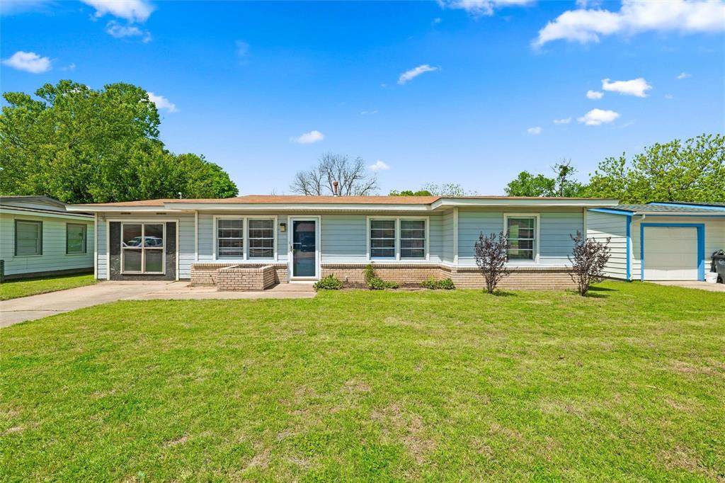 1308 Rose Avenue - Photo 1