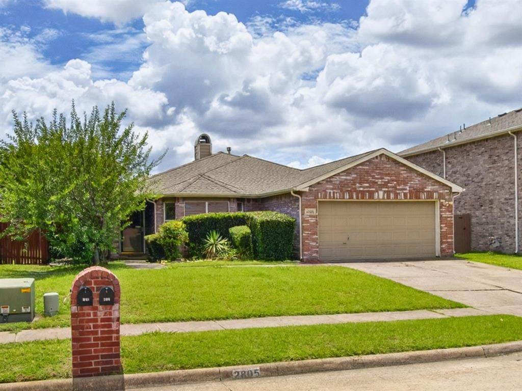 2805 Nandina Street - Photo 1