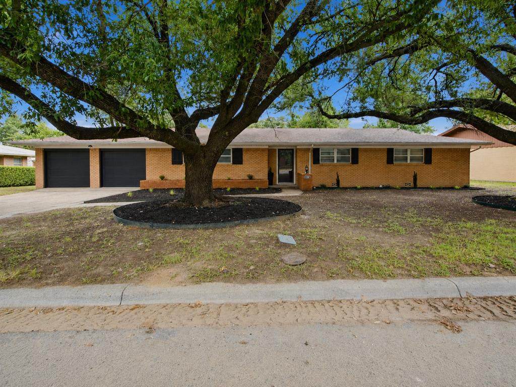 1389 Wildwood Drive - Photo 1