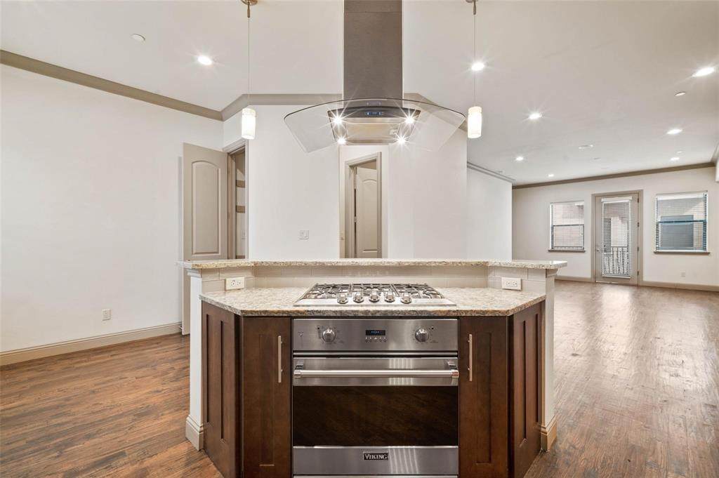 3134 Ross Avenue - Photo 1