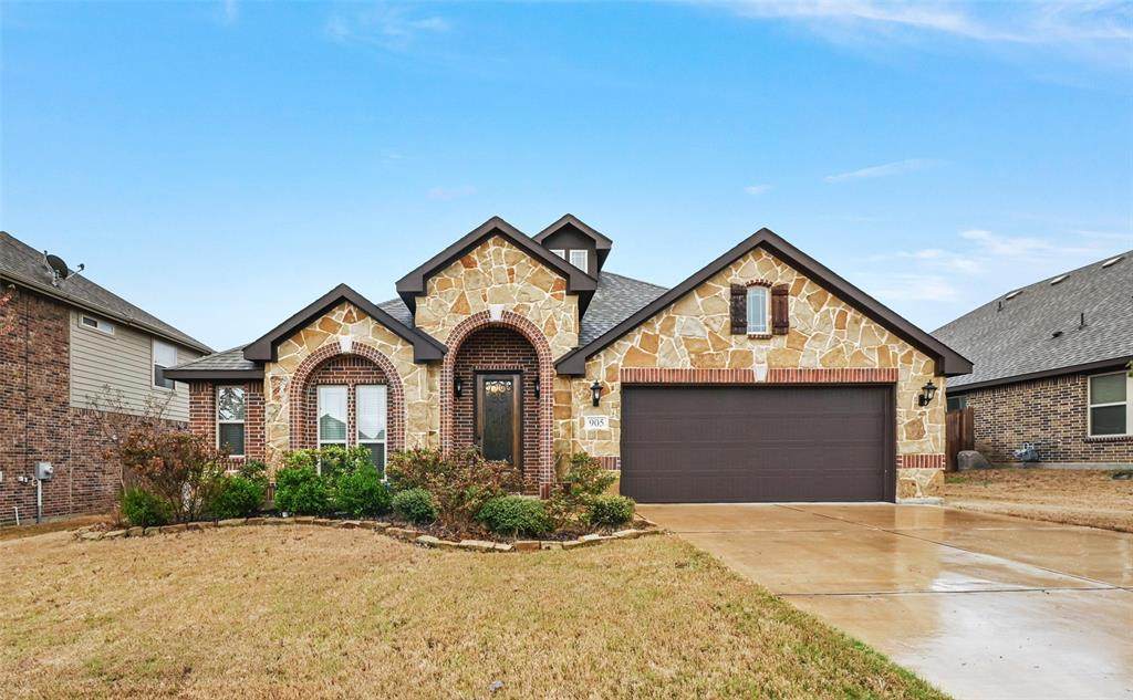 905 Foxtail Drive - Photo 1